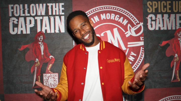 Victor Cruz SPICES IT UP with Captain Morgan on NFL Sunday Victor Cruz SPICES IT UP with Captain Morgan on NFL Sunday