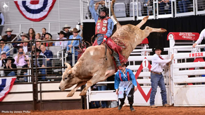 Dickies Arena Lights Up with Bracket 2 Dickies Arena Lights Up with Bracket 2