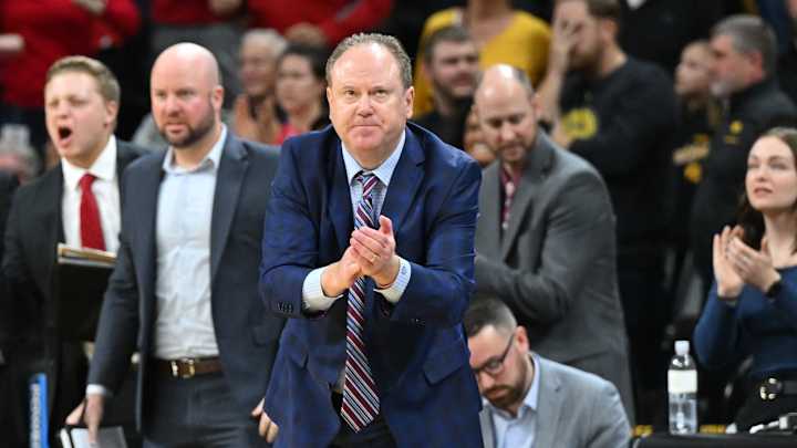 Big Ten Daily (Jan. 24): Wisconsin Edges Out Minnesota, Greg Gard Gets 100th Big Ten Win