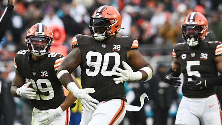 Maurice Hurst Returning To Browns  On One-Year Deal