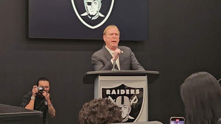 Davis Hosts Telesco and Pierce Introductory Presser Davis Hosts Telesco and Pierce Introductory Presser