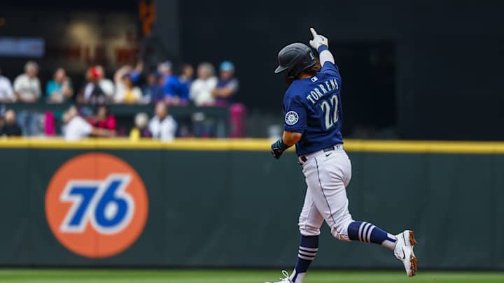 Popular Former Member of the Seattle Mariners Signs Minor League Deal with New York Yankees