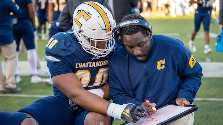 Longhorns Officially Hire Kenny Baker As New Defensive Line Coach