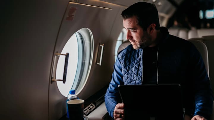 Callahan, Defending Titans Offensive Line, Says Pass Protection Is Everyone’s Problem