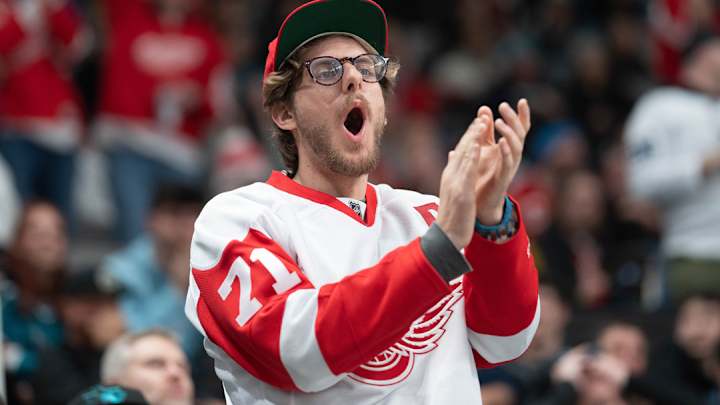 Red Wings Fans Chant 'Jared Goff' Red Wings Fans Chant 'Jared Goff'