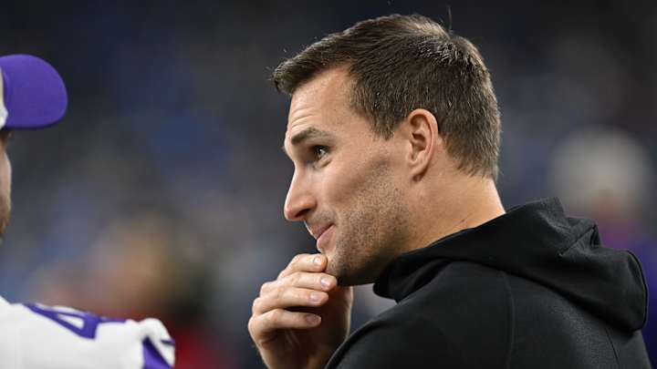 Kirk Cousins Shows Up to College Class to Ensure Students Receive Extra Credit Kirk Cousins Shows Up to College Class to Ensure Students Receive Extra Credit