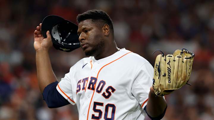 Chicago Cubs Sign Best Remaining Reliever on the Free Agent Market