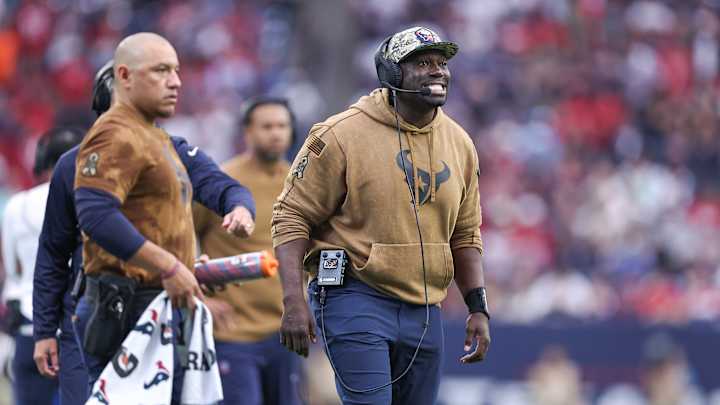 Browns Hire Jacques Cesaire As New Defensive Line Coach Browns Hire Jacques Cesaire As New Defensive Line Coach