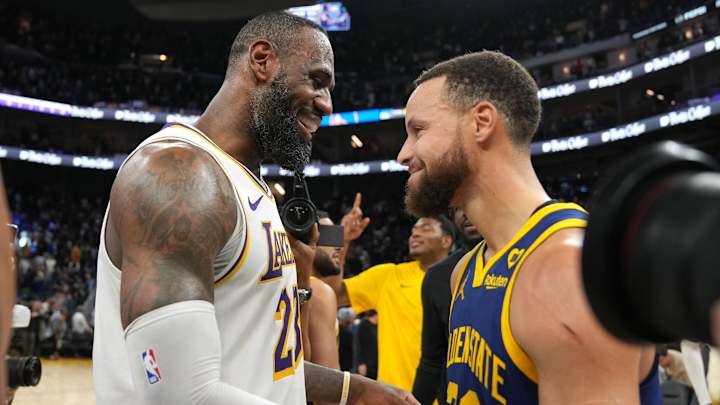 Lakers' Bonkers Double-Overtime Win Over Warriors Filled NBA Fans With Nostalgia and Awe