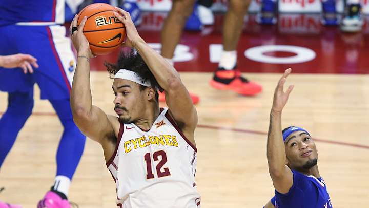 Hawking Points: Another Hot-Shooting Opponent Downs Kansas on the Road