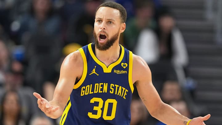 Warriors’ Stephen Curry, Steve Kerr Criticize Referees After Double-OT Loss to Lakers