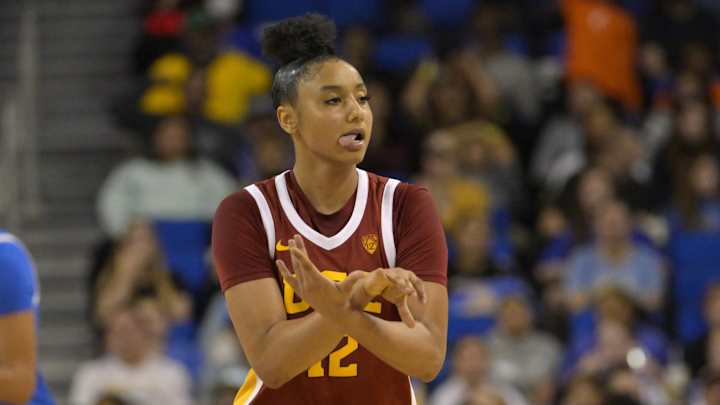 USC Women's Basketball: Lindsay Gottlieb Defends JuJu Watkins From Critics After Inefficient Night Vs WSU
