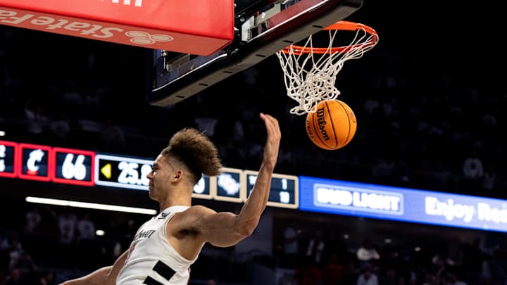 Winners And Losers From The Cincinnati Bearcats 68-57 Victory Over UCF Winners And Losers From The Cincinnati Bearcats 68-57 Victory Over UCF