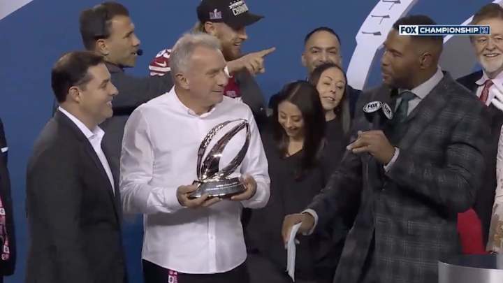 NFL Fans Crushed Michael Strahan for Butchering 49ers' NFC Championship Trophy Presentation NFL Fans Crushed Michael Strahan for Butchering 49ers' NFC Championship Trophy Presentation