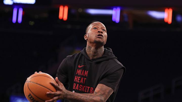 Heat vs. Suns Play Of The Night: Terry Rozier Shakes Kevin Durant In The Mid-Range