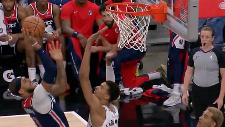 Victor Wembanyama’s Brilliant Defensive Play Left Announcer Dumbfounded