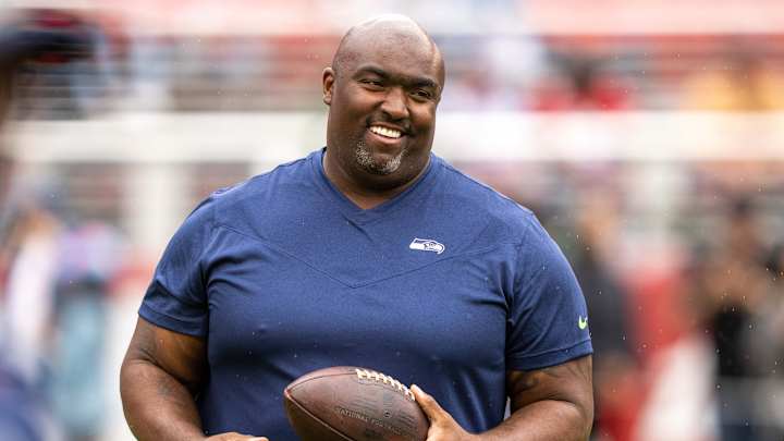 How Eagles Jalen Carter & Jordan Davis Get Even Better with New Coach Clint Hurtt