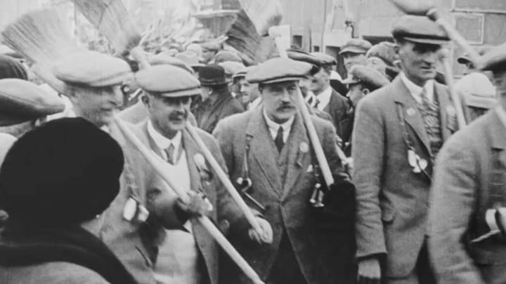 Curling at “WinterOlympics100“