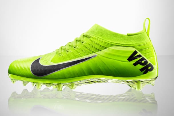 nike flyknit football cleats