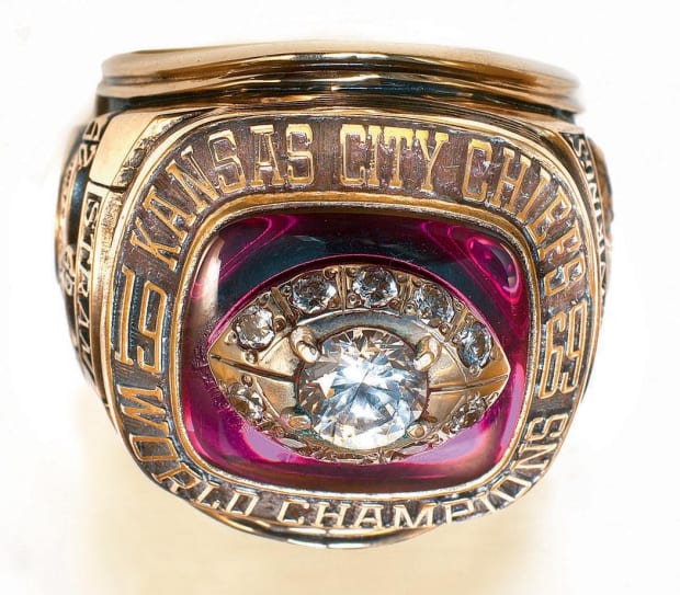 Jamal Lewis' Super Bowl ring sells for $50,820 at auction - Sports  Illustrated