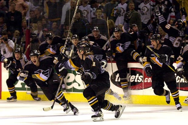 Stanley Cup Moments: Pat LaFontaine OT goal ends longest Game 7 in Easter  Epic