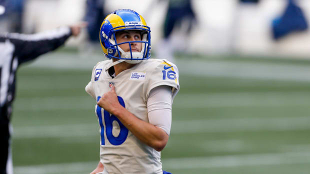 New on SI: Jared Goff Undergoes Thumb Surgery, Eyes Playoff Return