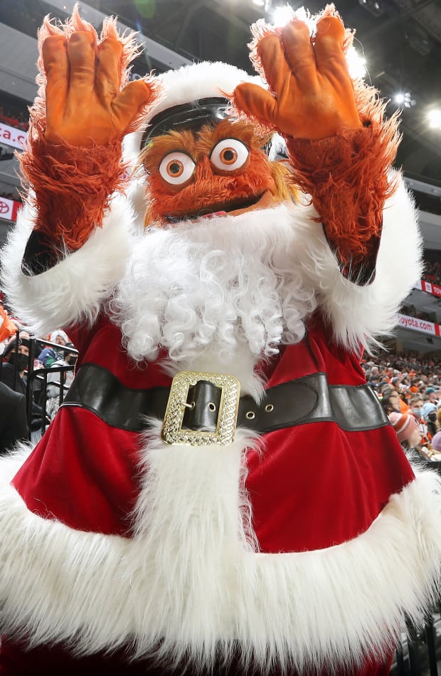 Philadelphia Flyers Even Santa Claus Cheers For Christmas NHL Shirt For Fans