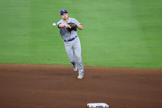 Five Rangers are Gold Glove Finalists, DFW Pro Sports