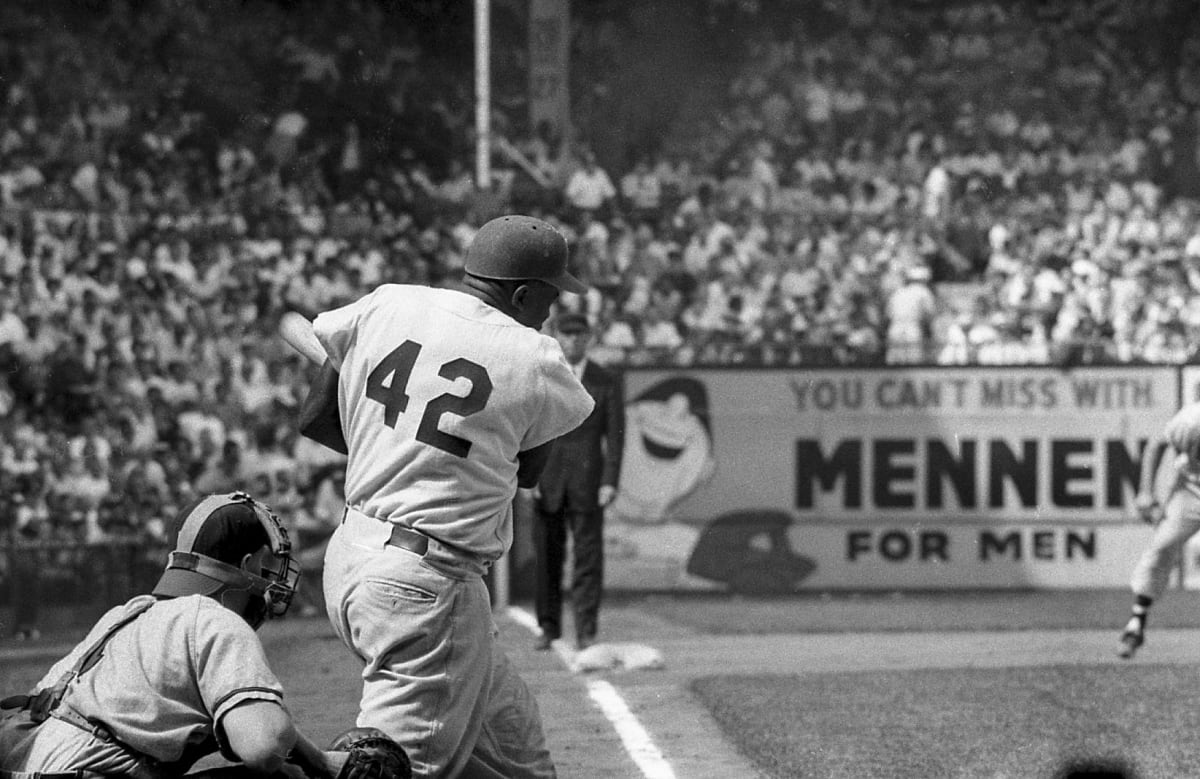 MLB, Clubs Pledge to Replace Stolen Jackie Robinson Statue