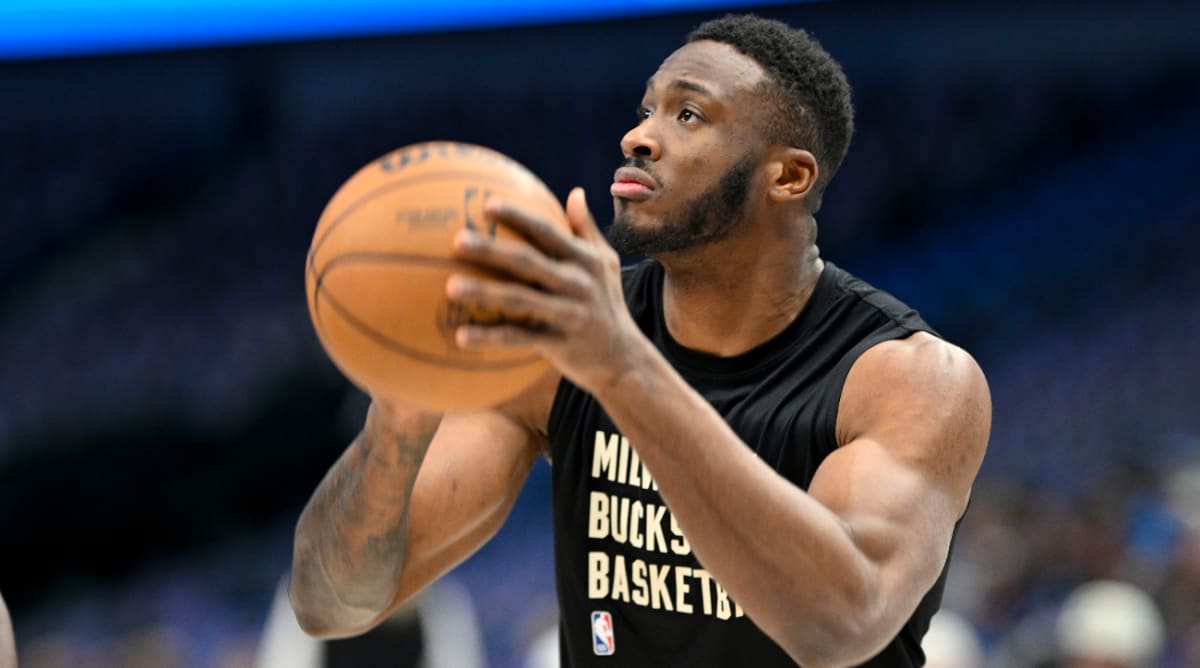 Thanasis Antetokounmpo Stuns NBA Fans With Flashy Shammgod Move Out of Nowhere