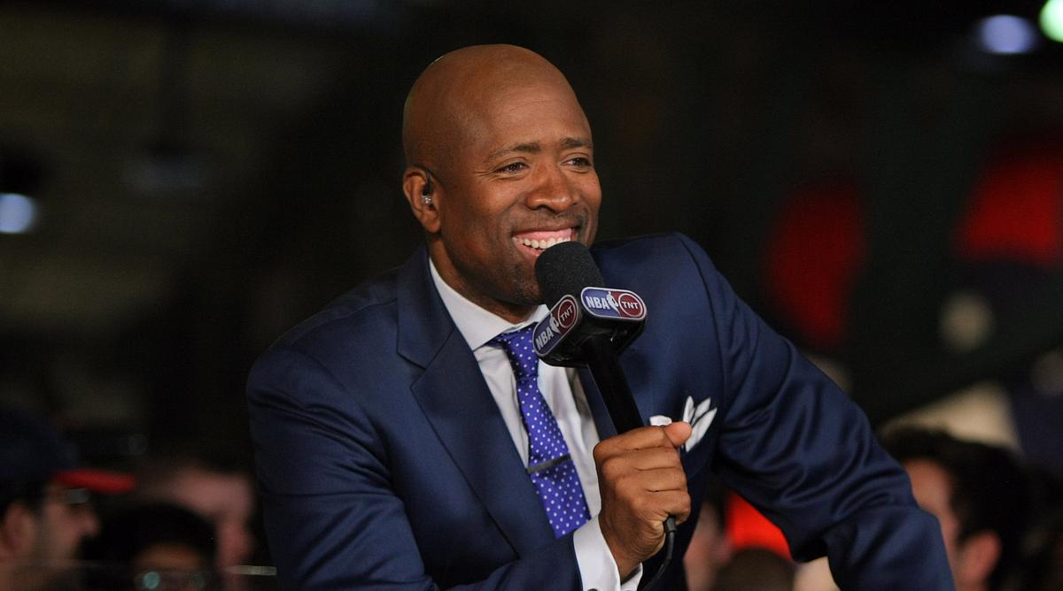 TNT's Kenny Smith Draws Consensus Ridicule for NBA All-Star Saturday Comments
