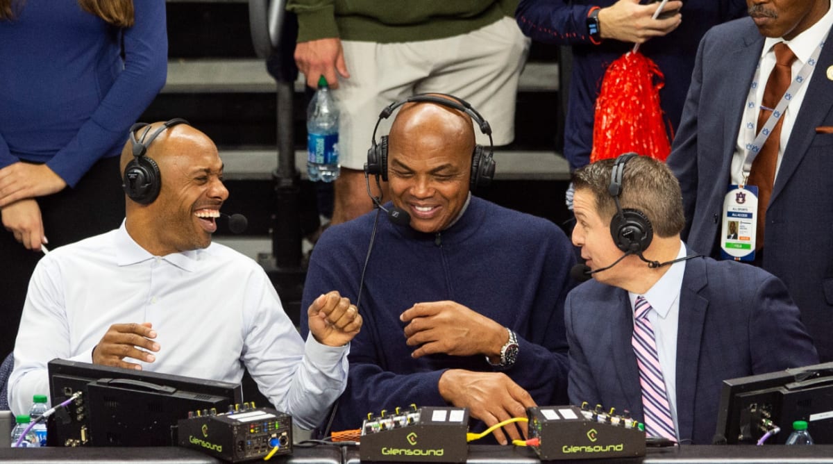 Charles Barkley Appears to Call Out ESPN ‘Idiots’ Over Hype for Middling Lakers, Warriors