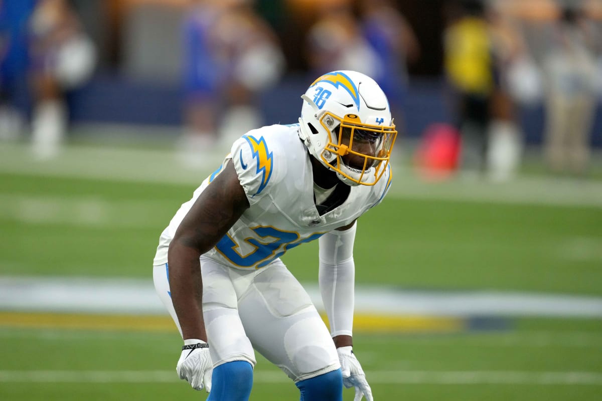 Undrafted cornerback Cam Brown shines in preseason for the Los Angeles