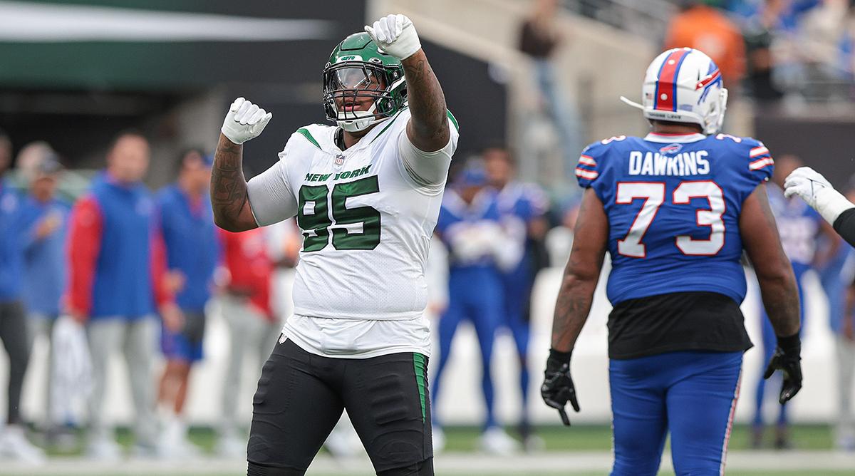 Jets' Quinnen Williams Had the Most 'Football Guy' Answer to the NFL's Grass vs. Turf Debate