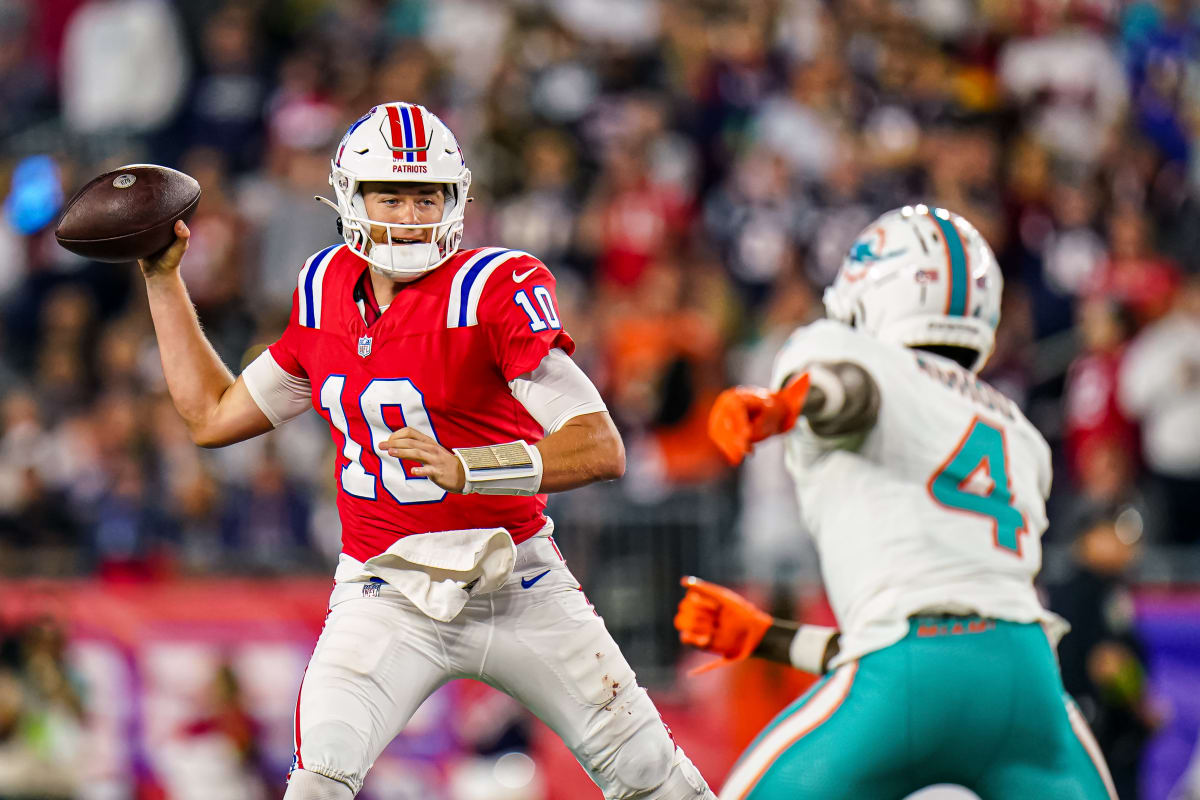 New England Patriots suffer 24-17 loss to Miami Dolphins, falling