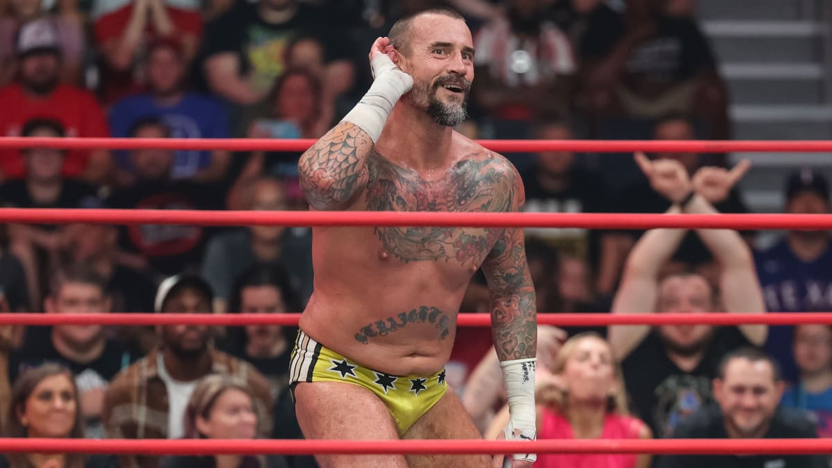 CM Punk 'in Talks' to Return to WWE, per Report