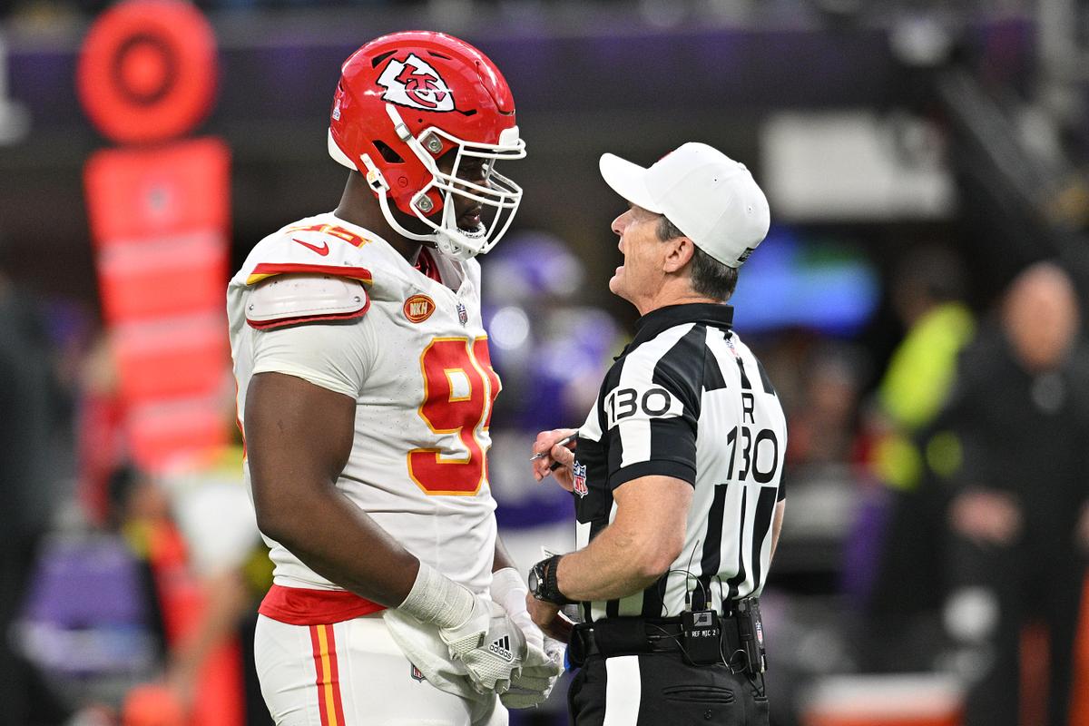 Vikings Fans Were Irate After Two Apparent Missed Penalties Late Against the Chiefs