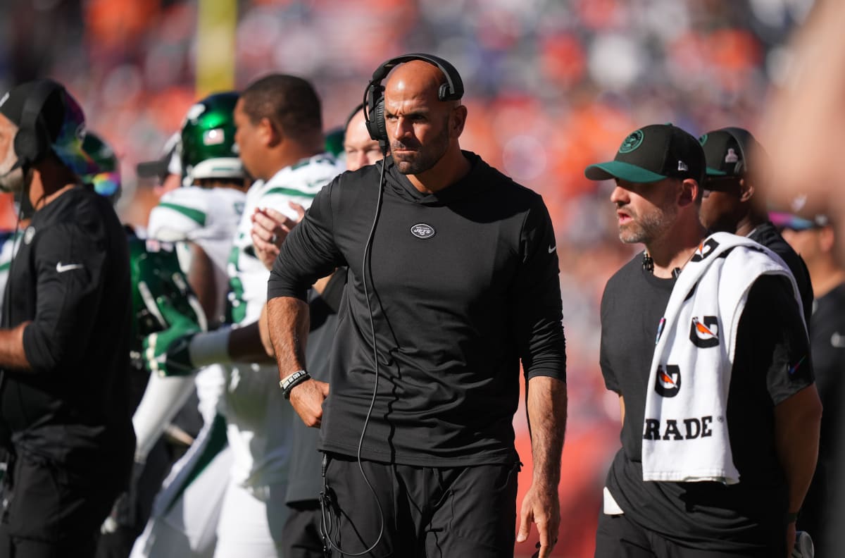 Jets’ Robert Saleh Jabs Broncos’ Sean Payton With Russell Wilson Comment