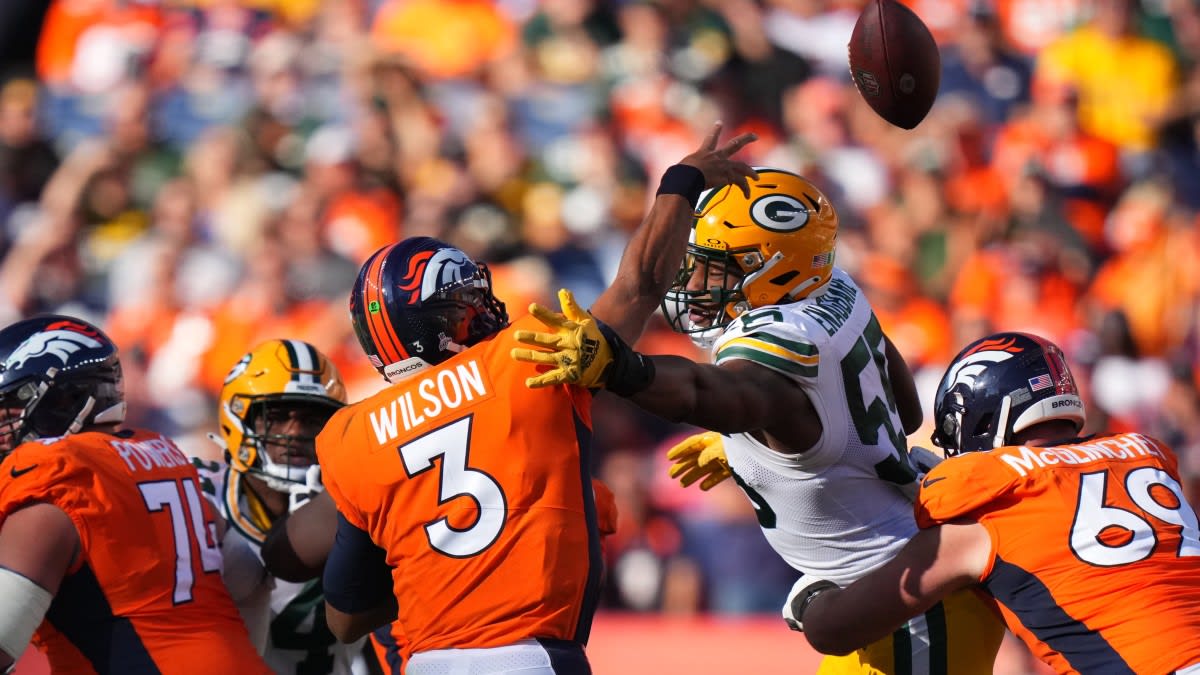 Green Bay Packers Lose a Close Game to the Denver Broncos
