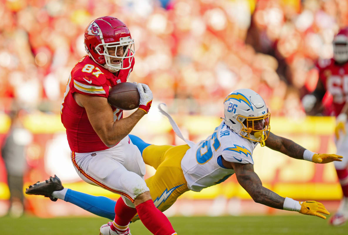 Chiefs dominate Chargers with second half stifling