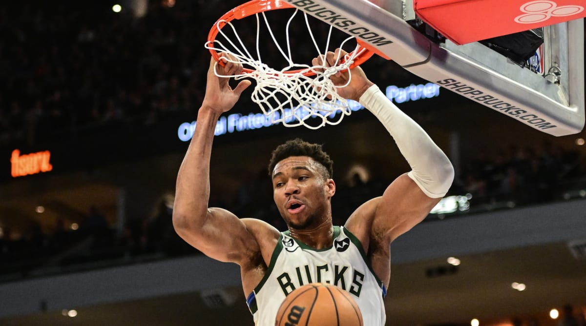 Giannis Antetokounmpo Says He Signed His New Contract Extension Without Knowing the Numbers