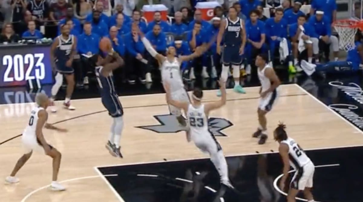 It Took Victor Wembanyama Under a Minute to Get the First Block of His NBA Career