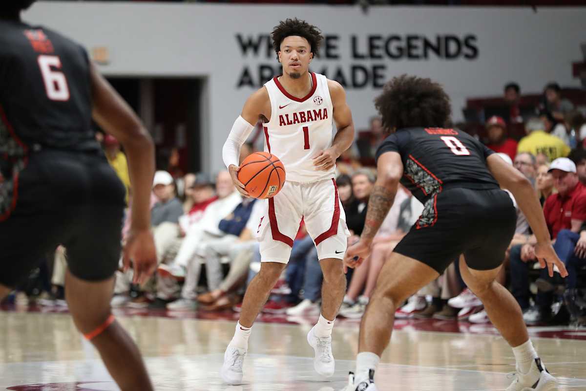 Alabama Guard Mark Sears Shines in the Paint with 24 Points in Victory