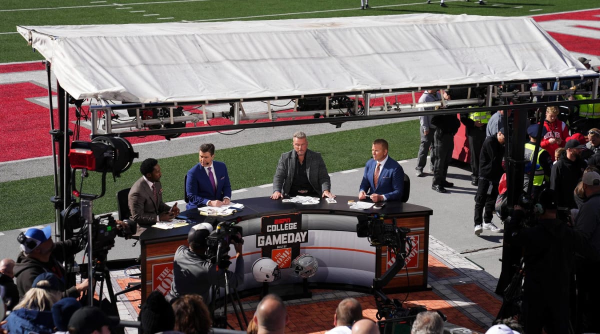 ESPN's College GameDay to Kick Off 2024 Season in Dublin