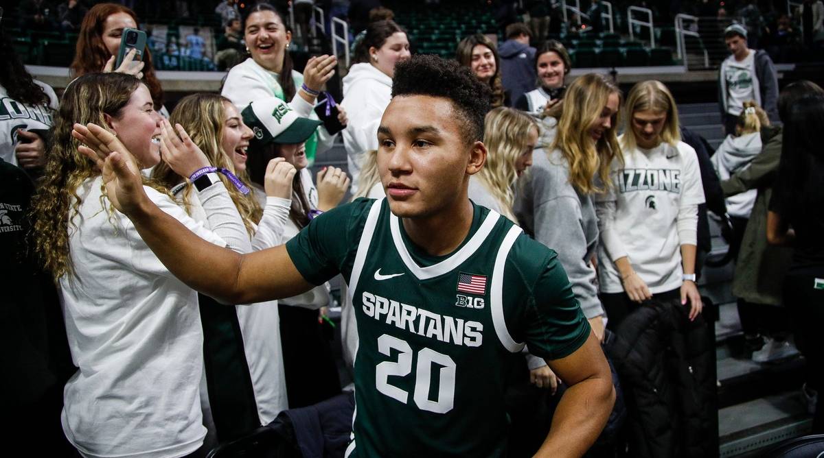 Michigan State Fans Went Nuts as Barry Sanders’s Son Scored First