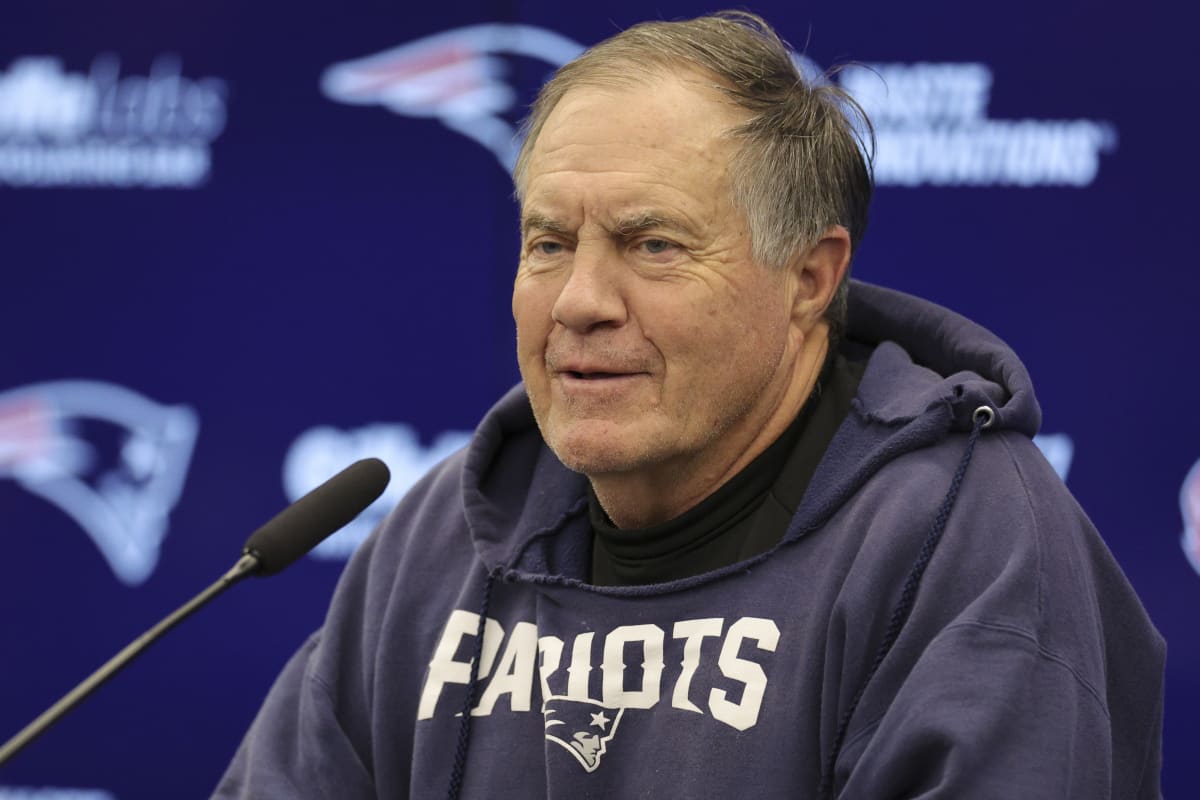 Patriots’ Bill Belichick Had Perfect Reaction to Being Gifted Hoodie by Radio Host