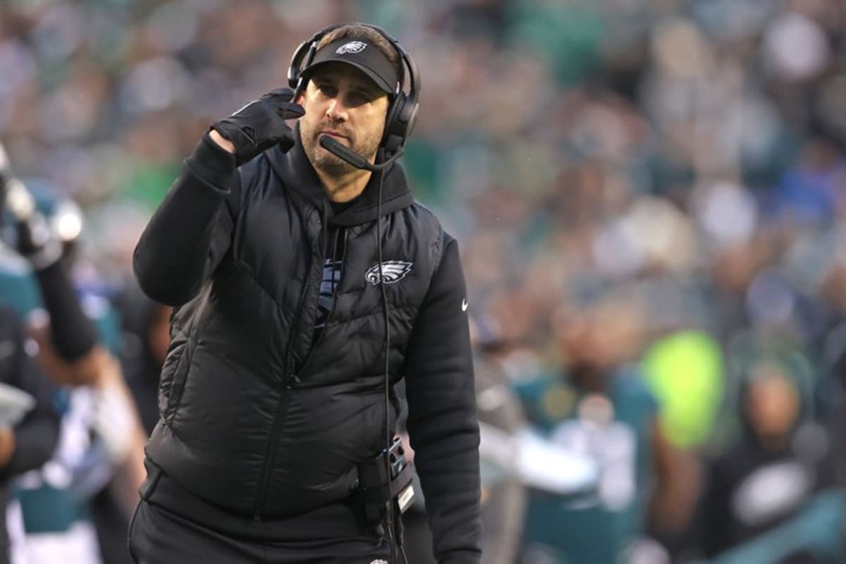 'NFL's Worst Team!' Media Rips Eagles, Calls for Sirianni Firing After