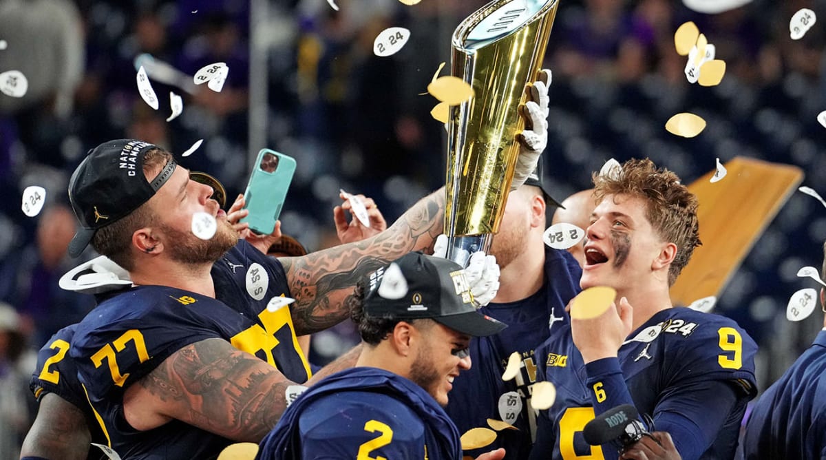 Former Michigan Wolverines players erupt on social media to celebrate ...