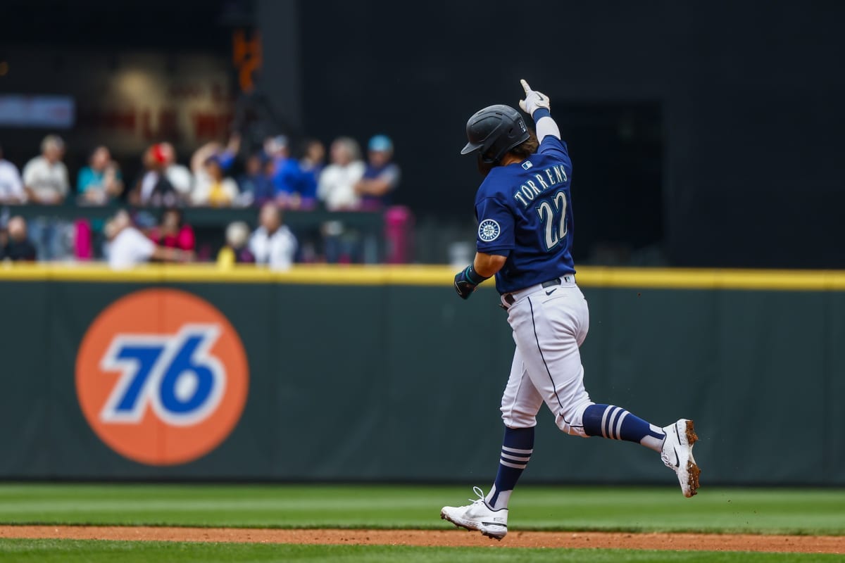 New York Yankees Sign Former Mariners' Catcher Luis Torrens to Minor