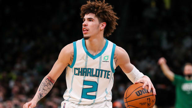 Report: LaMelo Ball Agrees to Massive Contract Extension to Remain With ...
